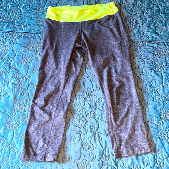Leggings | Nike | M - Picture 1 of 2